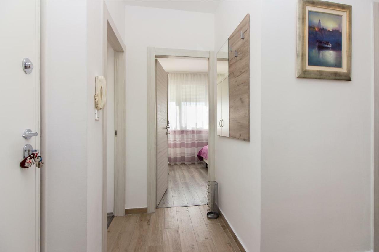 Deluxe Apartment Miro Split Exterior photo